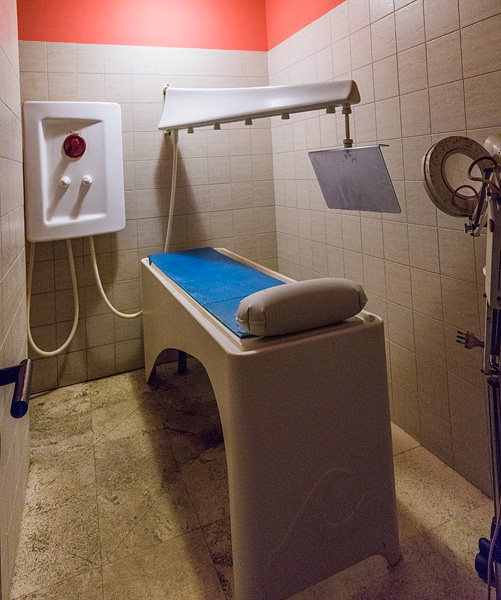 spa hydromassage room Tuscany