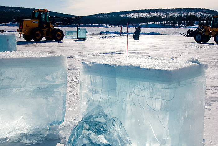 ice-hotel-Sweden