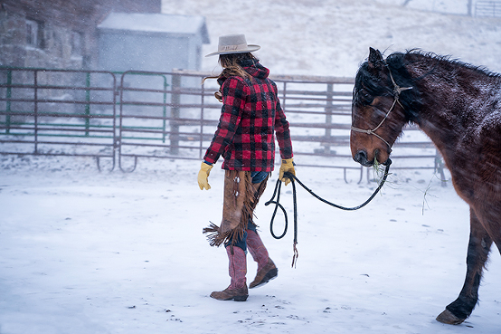 life-on-a-ranch-cowgirl-blizzard-horse