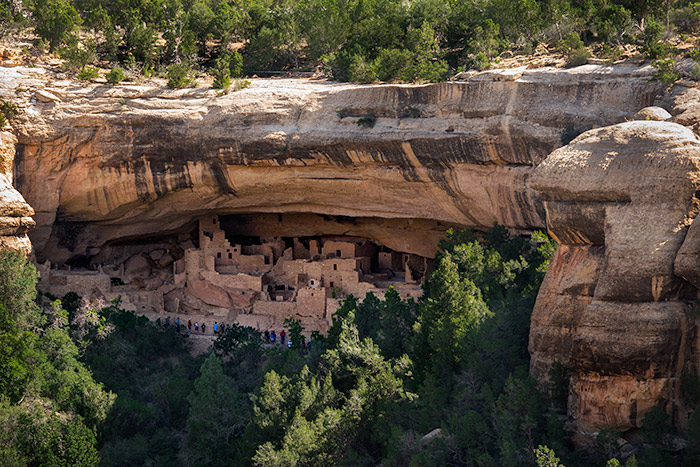 photographing Mesa Verde cliff dwellings