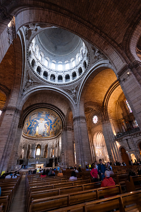 Sacre Couer basilica, Girl